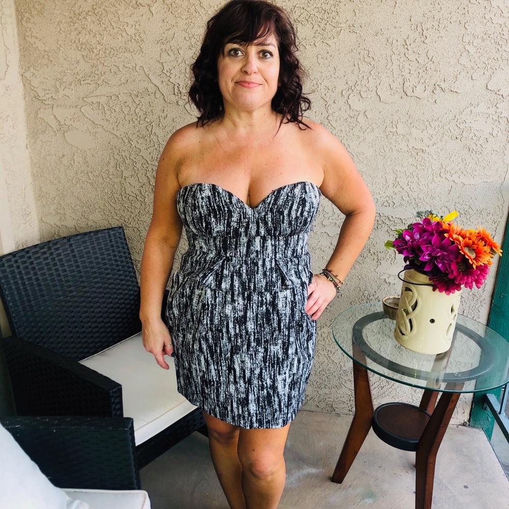 Strapless dress